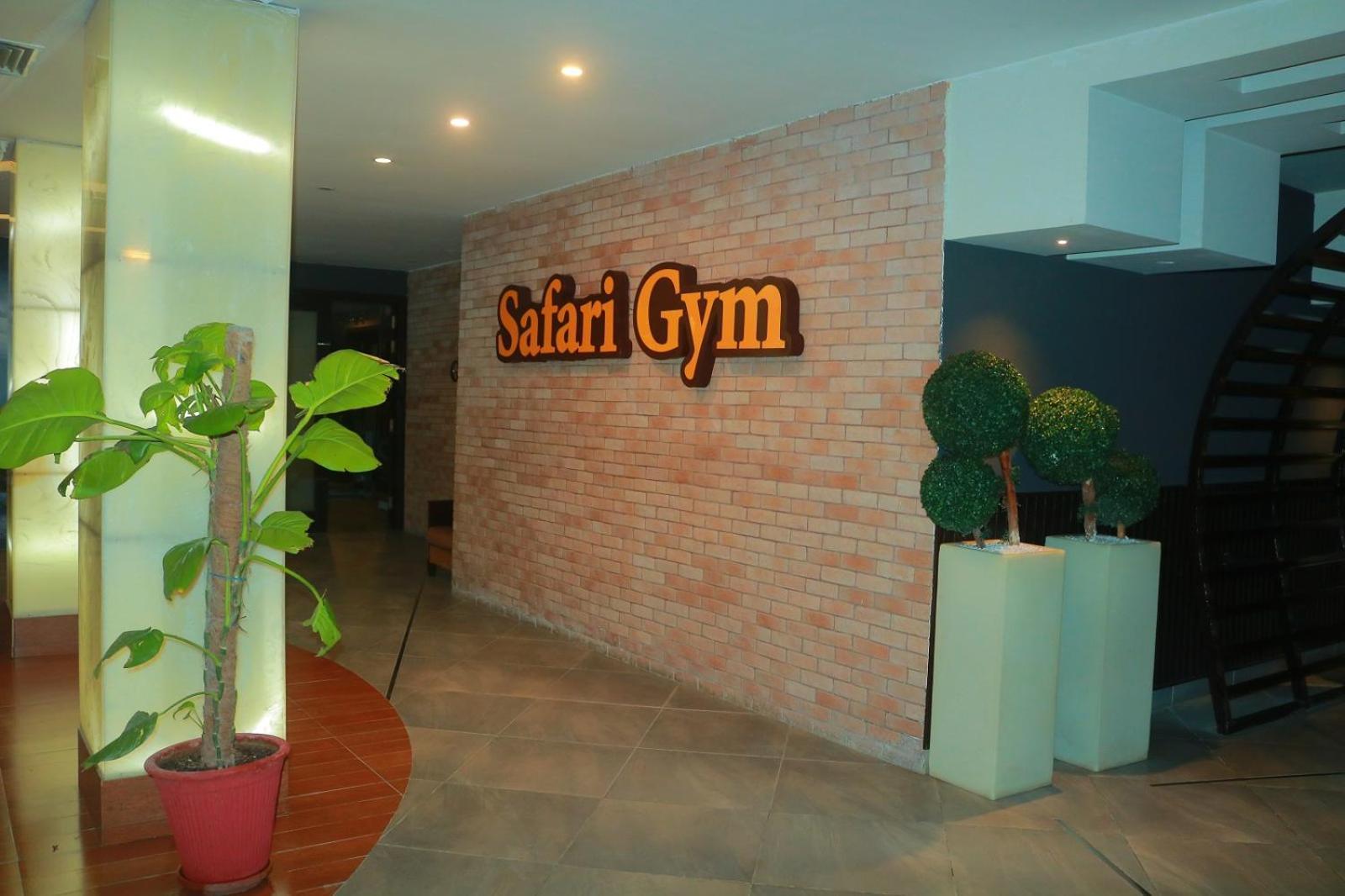 Safari Club 1 Hotel Rawalpindi Exterior foto