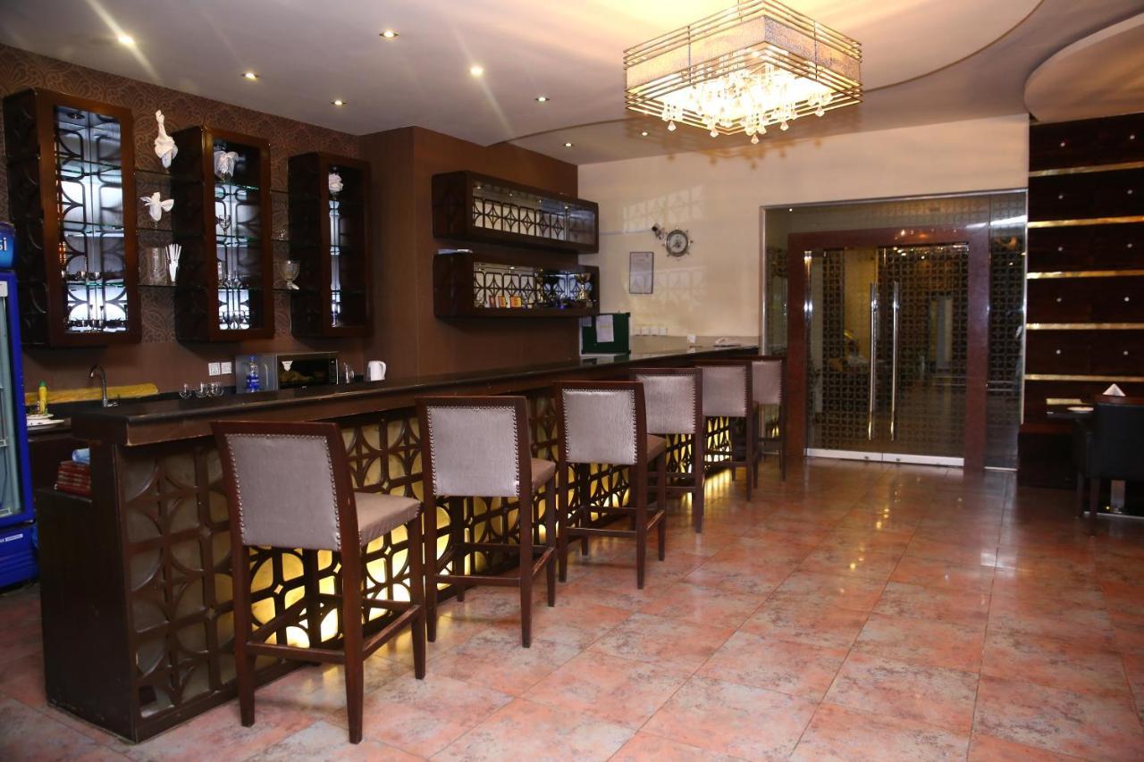 Safari Club 1 Hotel Rawalpindi Exterior foto